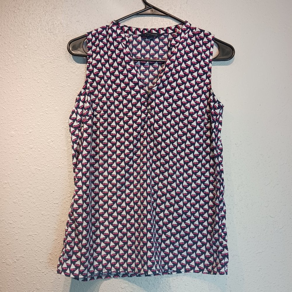 Tommy Hilfiger Womens Blouse Size XS Sailboat Blue Sleeveless Tank Nautical EUC